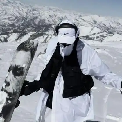 滑雪头像男,高清帅气的穿滑雪服男生头像图片_男生头像_头像屋