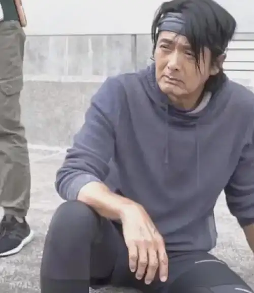 周润发近照曝光引人担忧