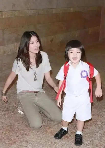 陈慧琳对刘德华说我好喜欢你女儿我有两个儿子你女儿随便挑