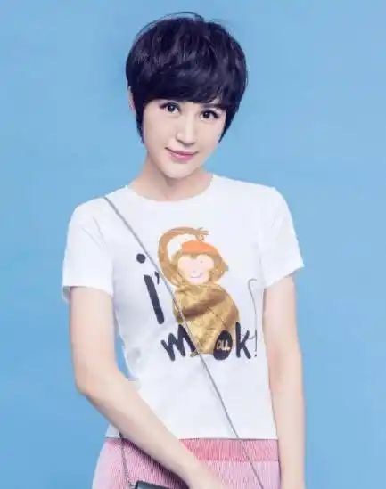 有种"整容"叫没了妆的鲍蕾,看到素颜照后,陆毅眼光有点"谜",为何?