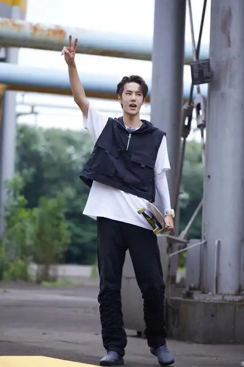 极限青春 王一博