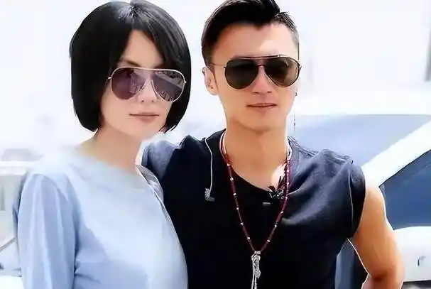 这一次,王菲和谢霆锋的恋情公开,揭开了张柏芝的遮羞布_窦唯_演出