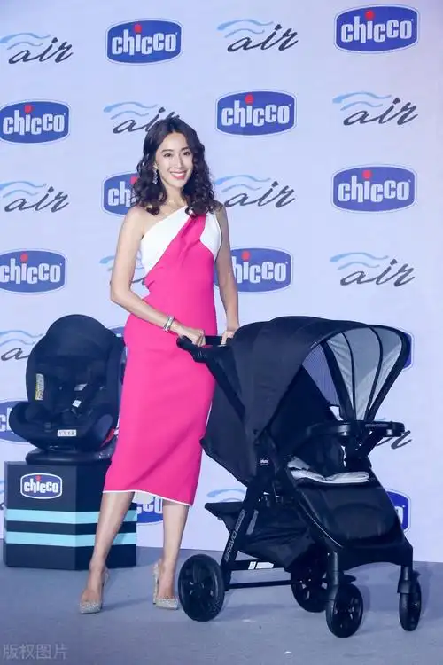 隋棠亮相活动照这次太漂亮了