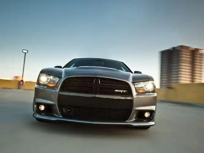 【图】道奇charger srt-8 2012款_网易汽车