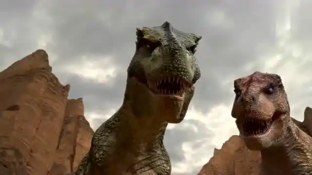 恐龙王:美甲龙为女朋友报仇,霸王龙埋伏恐爪龙,分分钟锤下悬崖