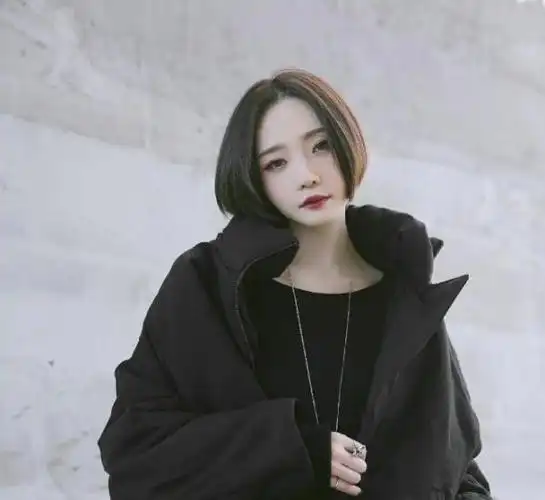 高晓松前妻,夕又米近日和女儿逛街,曝自己遭三次搭讪