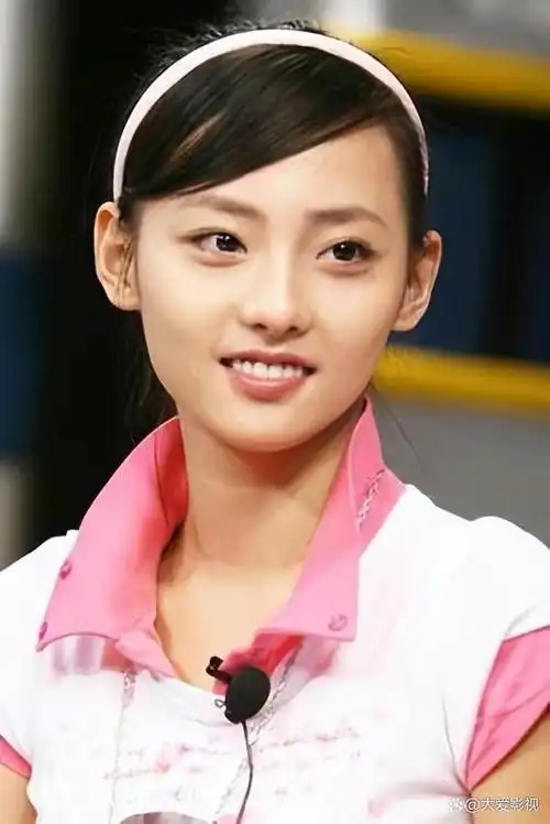 张嘉倪,中国内地女演员因出演[又见一帘幽梦]紫菱一角而爆红!