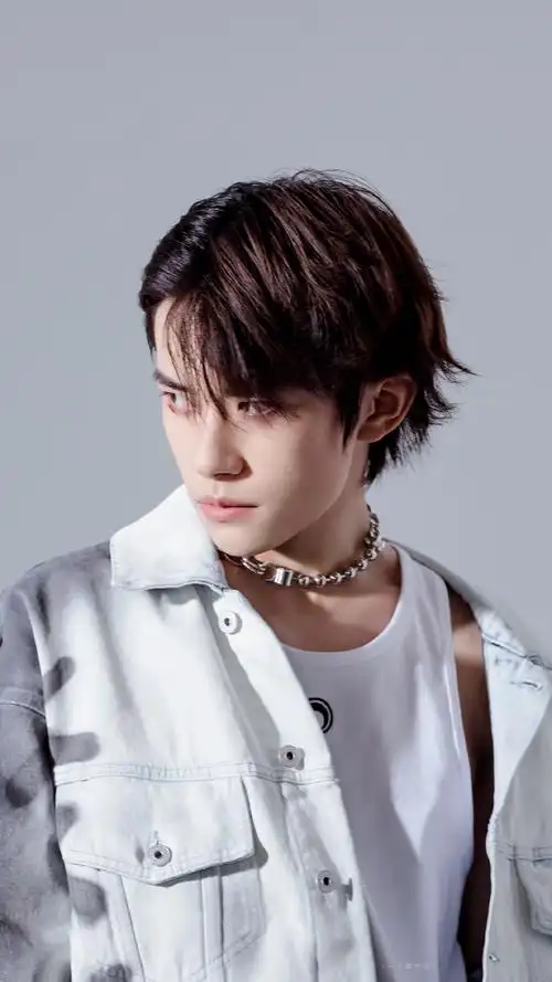 易烊千玺2019玊尔演唱会##易烊千玺2020前路遂心与你同行