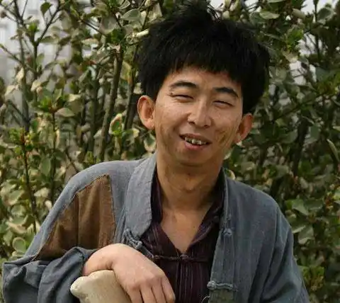 盘点圈内长得丑的男明星除了他有演技有才华其他长得丑还不忠诚