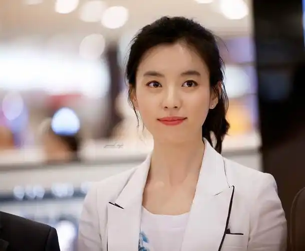 p>韩孝周(han hyojoo),1987年2月22日出生于韩国忠清北道清州市.