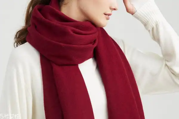 羊绒围巾可以熨烫吗 熨烫温度很关键