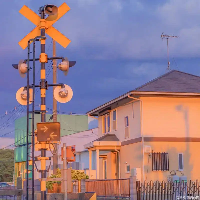 蓝色治愈系朋友圈背景图