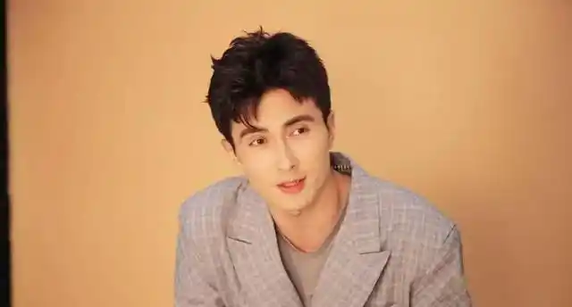 娱乐圈里身高一米九左右的十八位男明星,你都认识?_zzd_学生时代