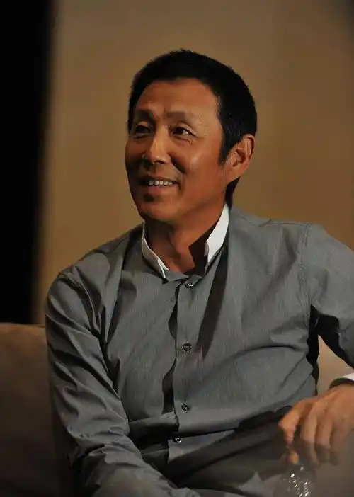 陈道明:我虽然有绯闻,但我余生都不会辜负24岁就跟了我的杜宪_表演