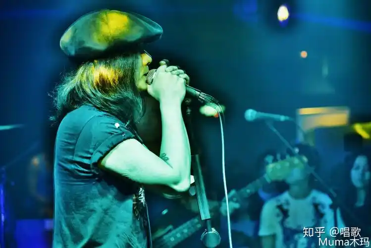 唱歌的时候如何才能更好的调节气息