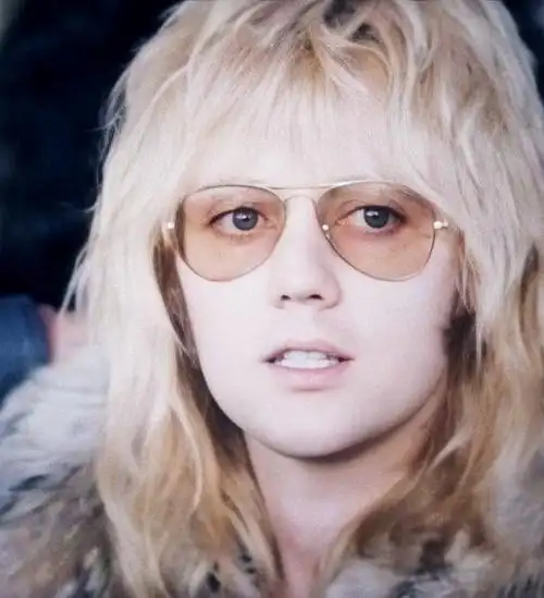 感谢罗杰泰勒先生成为我的精神支撑,每天吸花使得我坚持了下来.