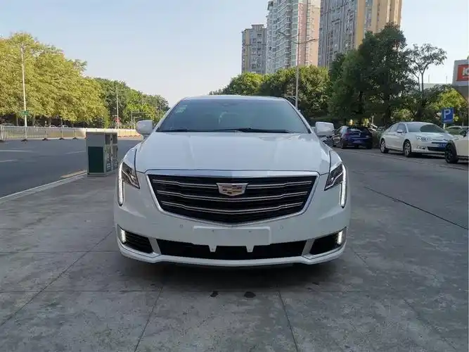 福州2018年05月凯迪拉克xts2018款28t豪华型白色手动挡