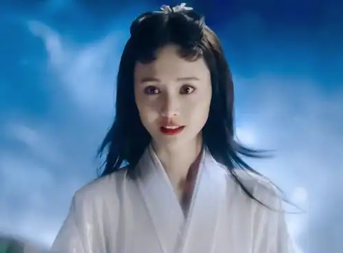 本以为郑爽太清纯不适合演聂小倩,看到定妆照,才知啥叫一眼万年