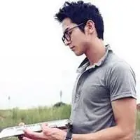 成熟帅哥头像 成熟气质男人头像图片【点击鼠标右键下载】