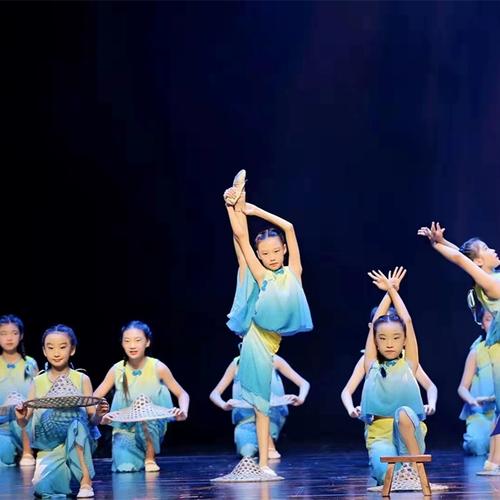 剧目同款少儿群舞青青竹儿演出服舞蹈服道具小板凳子竹竿帽子斗笠