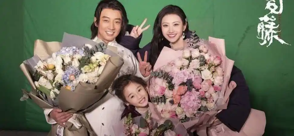 原创原创司藤景甜演技好造型美张彬彬眼神真挚另一个人也表现不错