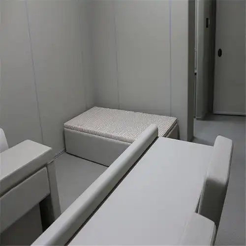 福建省羁押室留置室防撞阻燃墙面软包建设案例分享及墙面施工方案
