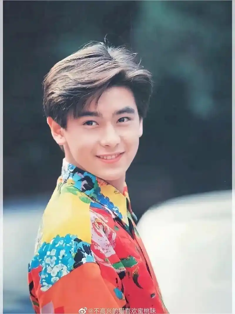 小时候他很年轻 三十多年过去了 他还那么年轻#林志颖 #林志 - 抖音