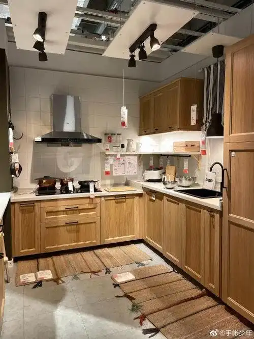 每次逛宜家都要把厨房样板间拍个遍,太好看了!