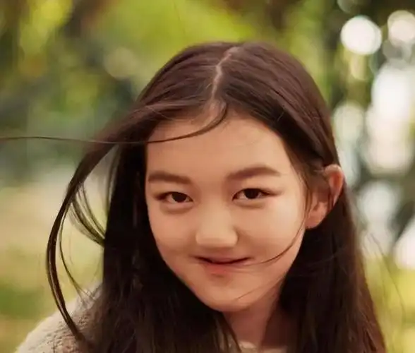 王菲女儿不知羞耻?大尺度泳照曝光,王菲:她只是调皮但不坏