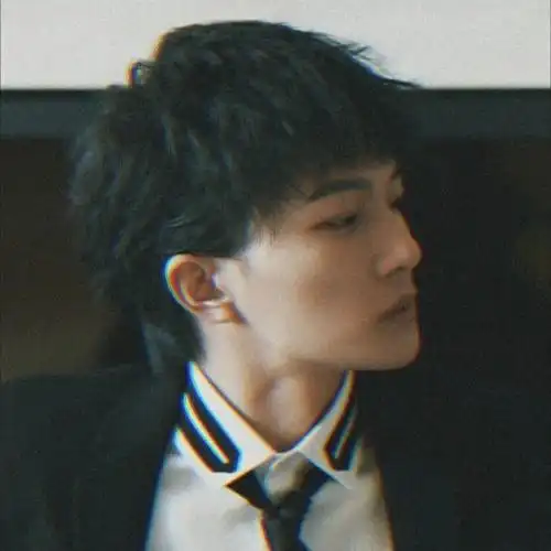 头像周深错过了落日余晖还会有满天星辰