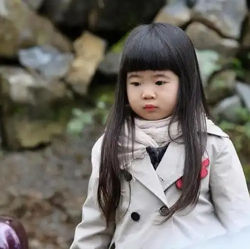 《爸哪》曹格10岁女儿又大一岁,颜值逆袭被宠上天_曹华恩