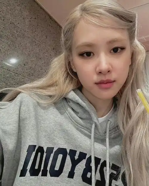 朴彩英金发精灵#91#朴彩英致命魅力#【那年今日】211129@roses_ree