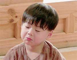 分享一下收集的韩国宋民国微信表情包动态静态都有