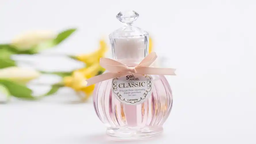 少女心 粉红色的香水图片壁纸