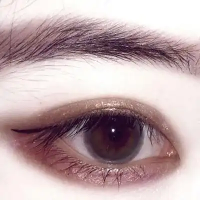 女生眼睛部位头像