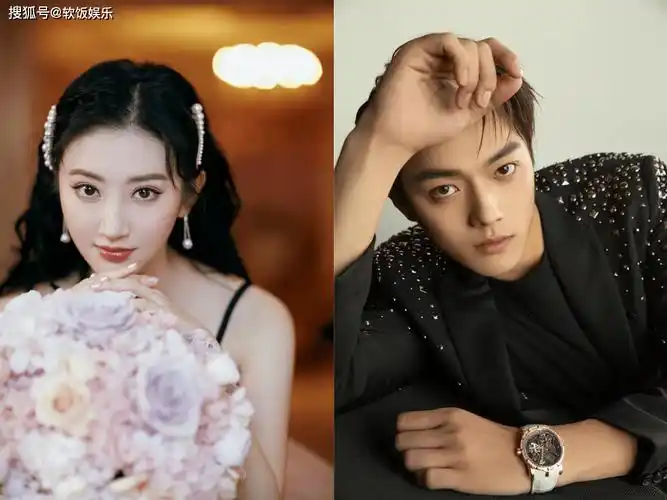 35岁景甜活动现场撩许凯腹肌!