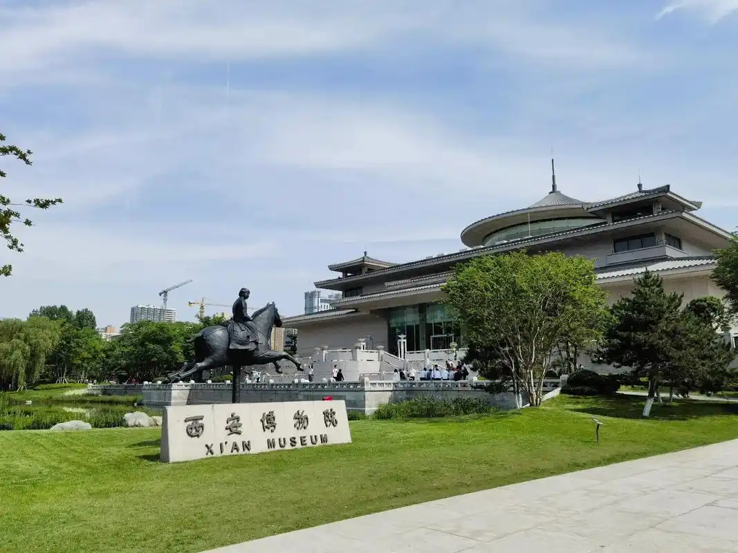 千年古都西安.#西安旅游 #网红打卡地 #总要去看看千年古都 - 抖音