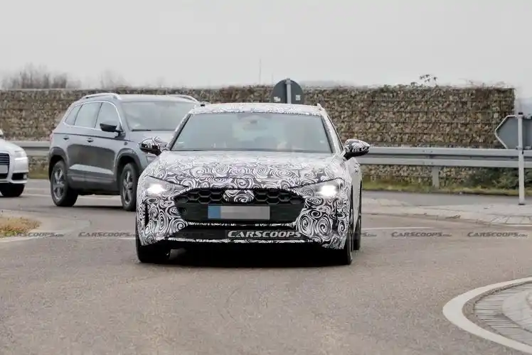 预计2023年亮相 奥迪全新a4 avant路试谍照