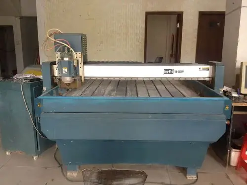 转让雕霸石材雕刻机一台