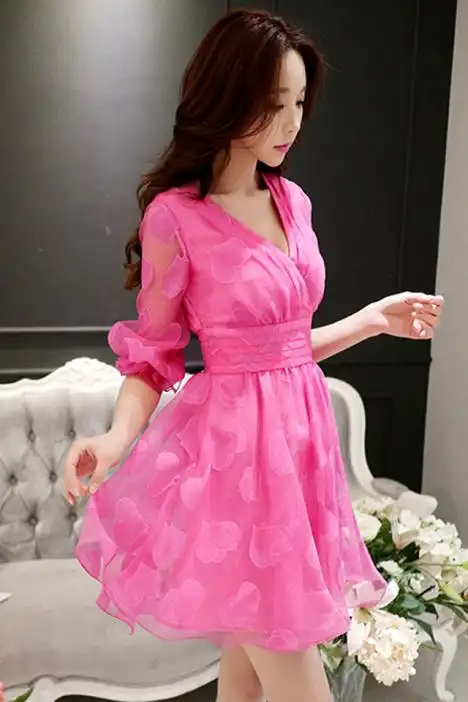 粉红大布娃娃2016夏装新款公主修身网纱蓬蓬裙v领性感连衣裙