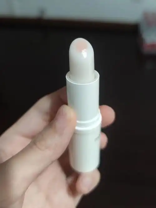 好用才推荐——曼秀雷敦丰盈修护润唇膏