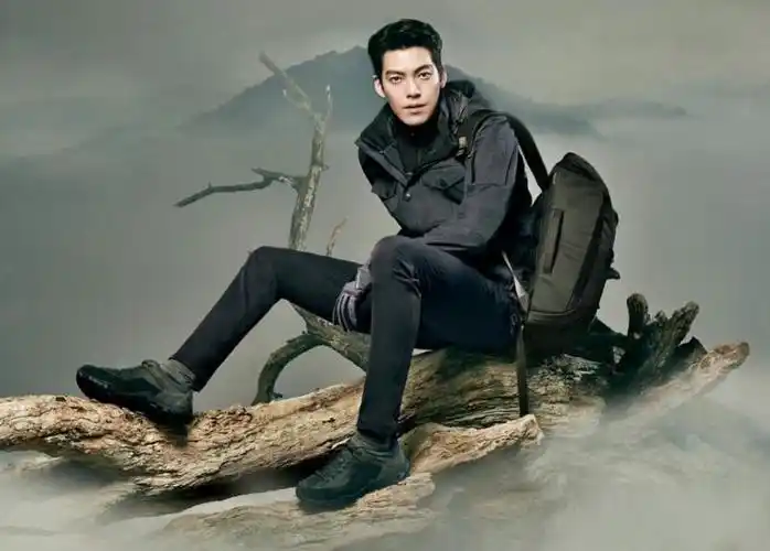 肌肉男:金宇彬为某运动品牌代言 时尚帅气写真-小虾米