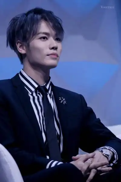 林彦俊出道动图