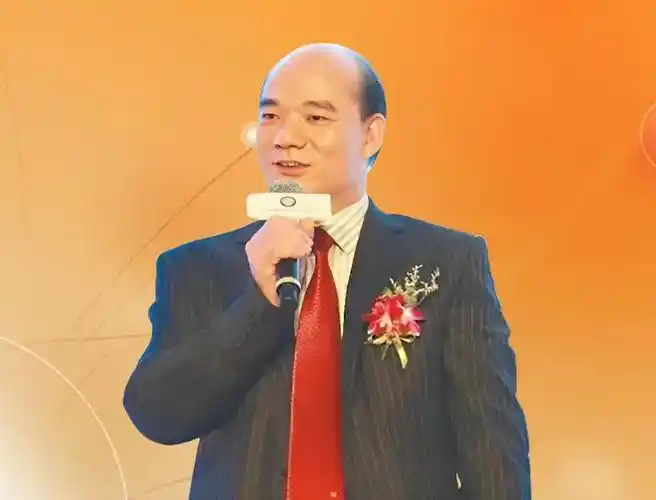 no.4 鸿荣源集团董事长——赖海民