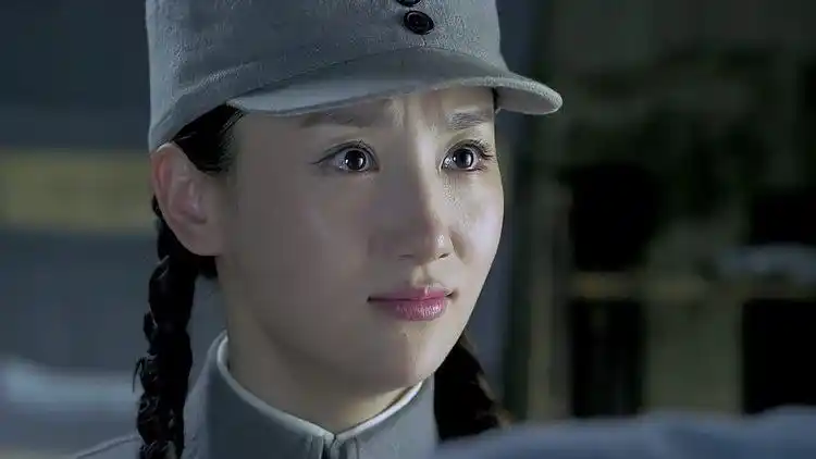 雪豹坚强岁月:陈怡调停,周卫国转身闭嘴,参谋长收枪,厉害了!