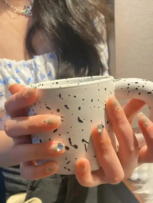 青苹果汽水美甲适合夏日的清爽绿色