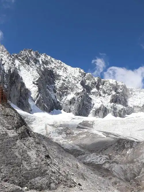 国庆节玉龙雪山