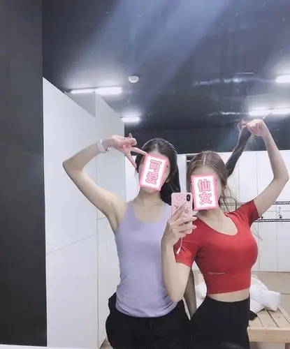 我想说,这是个假命题.我也是学舞蹈的,但是36c.