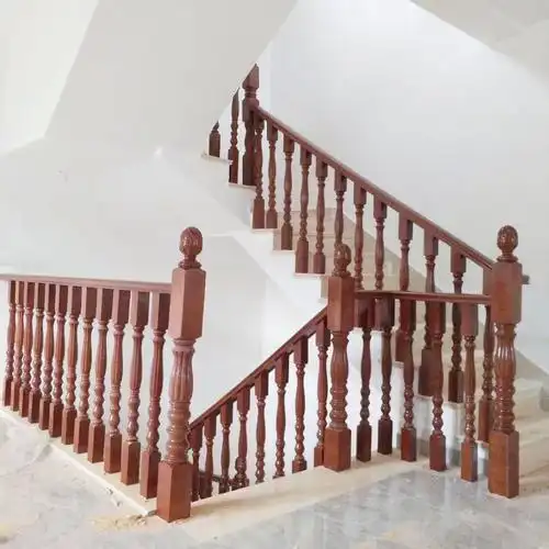 定制中式阳台阁楼复式loft原木别墅楼梯扶手