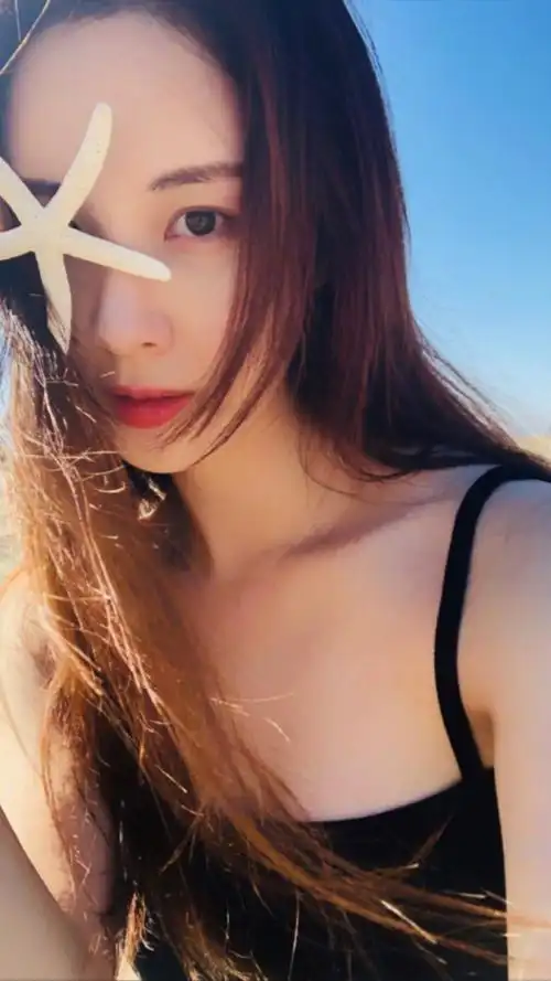 原创少女时代徐贤ins晒日常私照大秀凹凸有致好身材